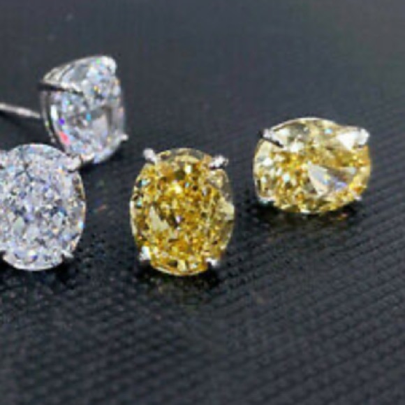 New Sterling silver diamond stud earrings - Picture 2 of 3